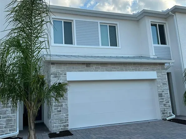 225 Bogey Dr, Davenport, FL 33896