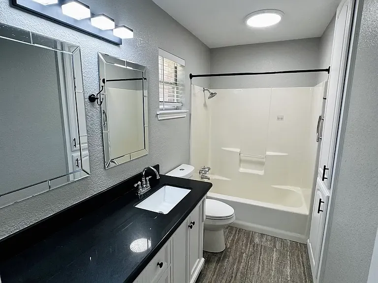 410 Turtle Creek Dr — Photo 9