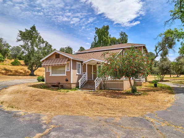 10575 Tuxford St, Sun Valley, CA 91352