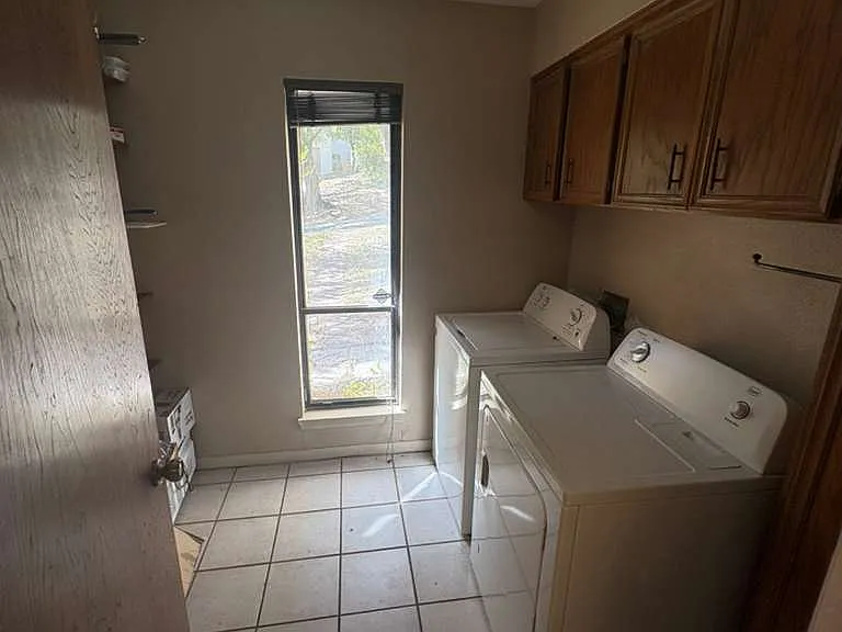 1610 Taylor Gaines St — Photo 12