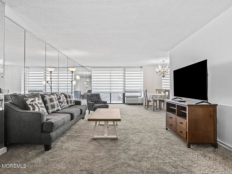 787 Ocean Ave #212 — Photo 3