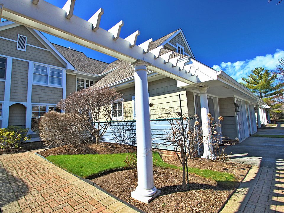 1st image of 3 Shoreby Dr