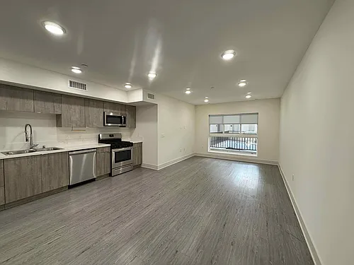Floor plan 405