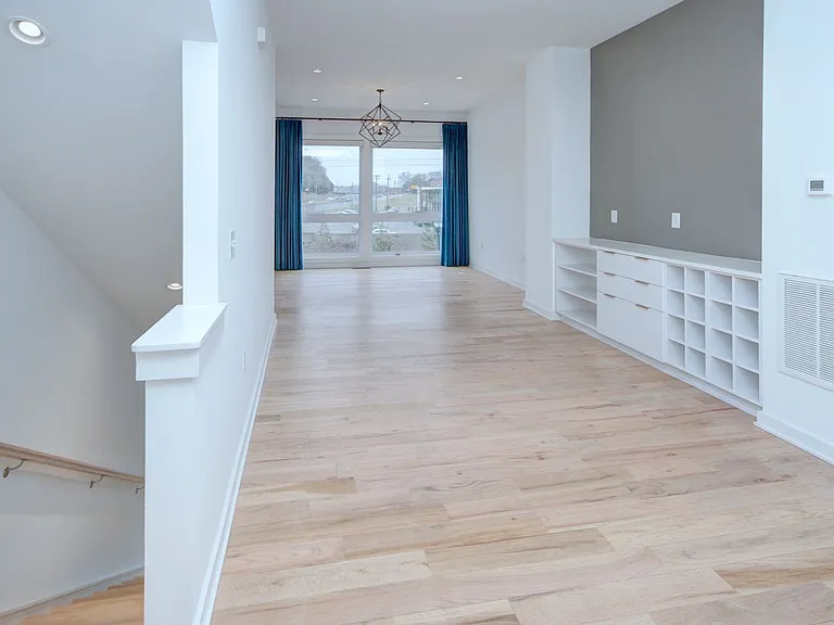 2737 Shenandoah Ave — Photo 25