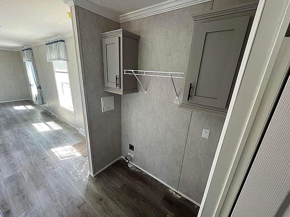Laundry Hook-Up