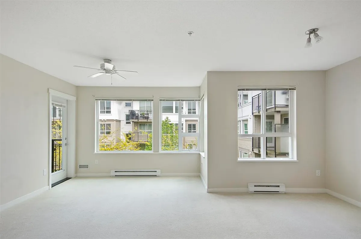 Building Photo - 9399 Tomicki Ave #D257
