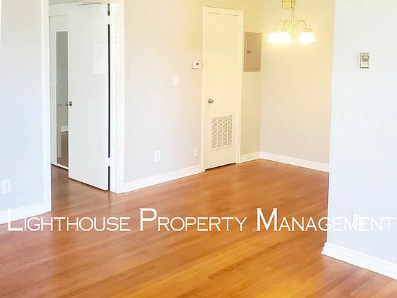 3rd image of 1466 Palm Ave APT 2