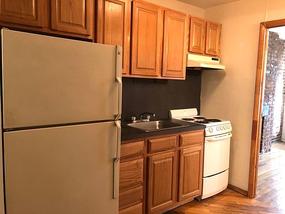 5th image of 120 E 7th St APT 1B