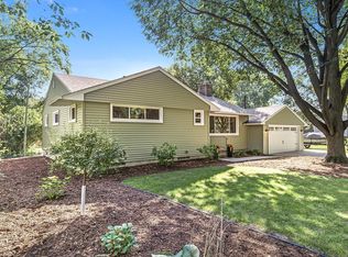 651 11th Ave NW, New Brighton, MN 55112