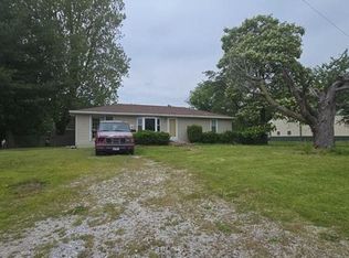 401 Rose Ln, Ellis Grove, IL 62241