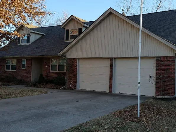 5918 E 44th St, Tulsa, OK 74135