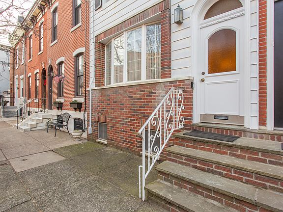 5th image of 1130 Tasker St #2