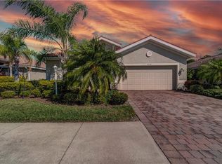 6220 Falcon Lair Dr, North Port, FL 34287