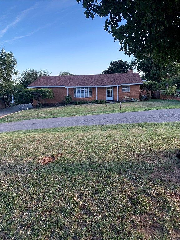 210 W Oak St, Binger, OK 73009 MLS 1080523 Zillow