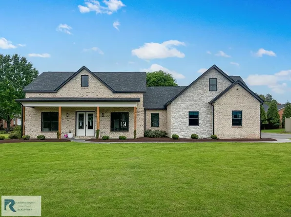 165 Meadow Brook Cir, Danville, VA 24541