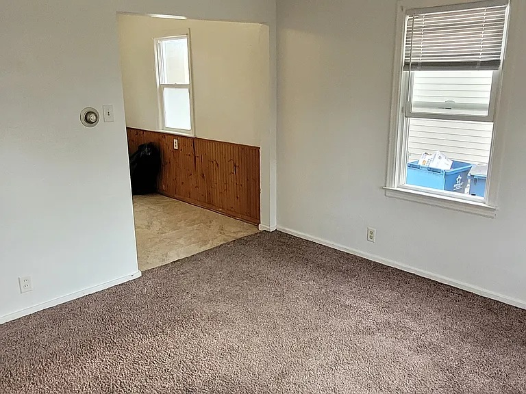 312 Burr St — Photo 3