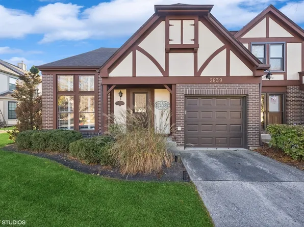 2839 Brighton Ct, Westchester, IL 60154