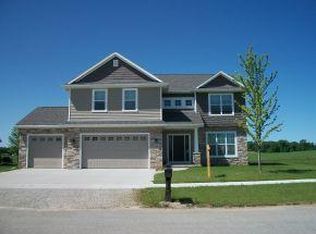 5621 N Calmes Dr, Appleton, WI 54913