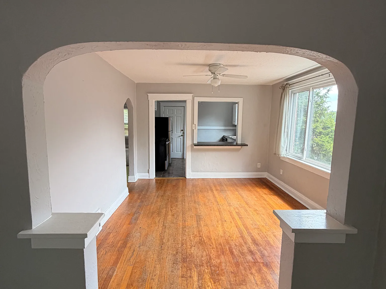 2 bed, $1,500 — Photo 4