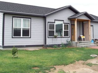 11 Gibson Rd, Wheatland, WY 82201