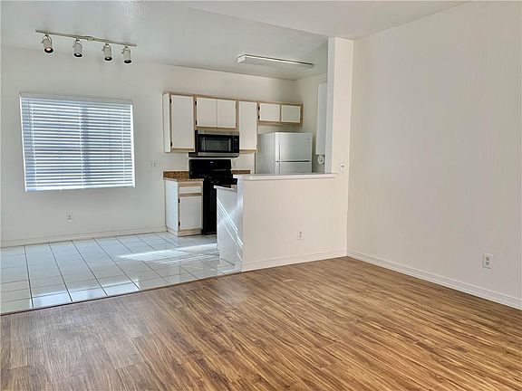 4th image of 21415 S Vermont Ave Unit 37