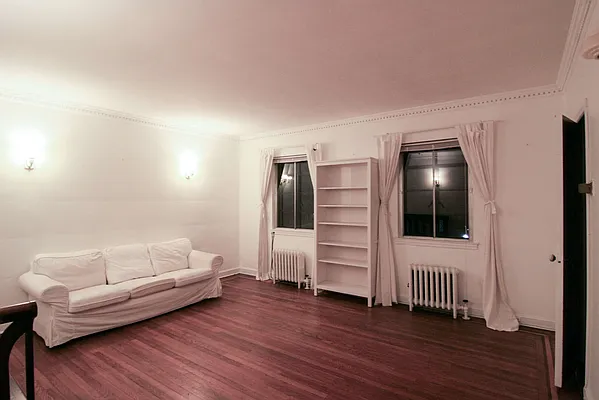 Rented by Horowitz Real Estate | media 13