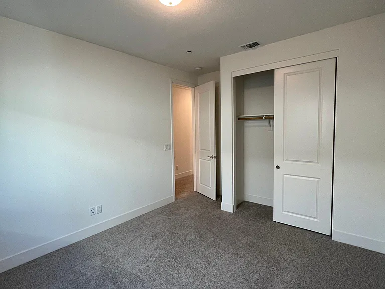 2466 Elan Dr — Photo 19