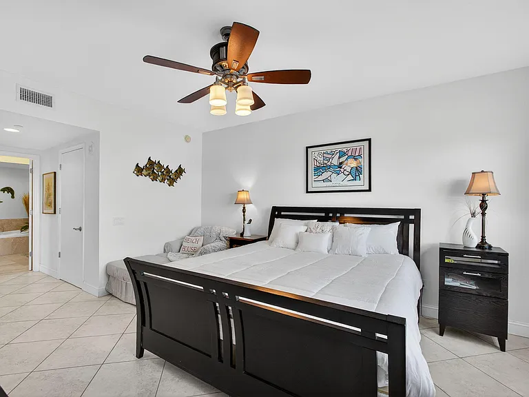 2640 Lake Shore Dr #1716 — Photo 41