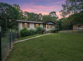 3140 N Hinton Rd, Clarksville, TN 37043