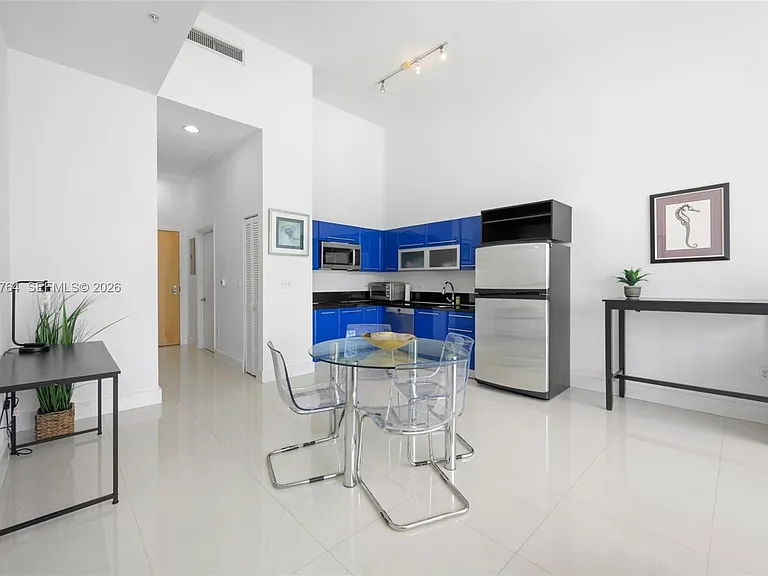 253 NE 2nd St #231 — Photo 5