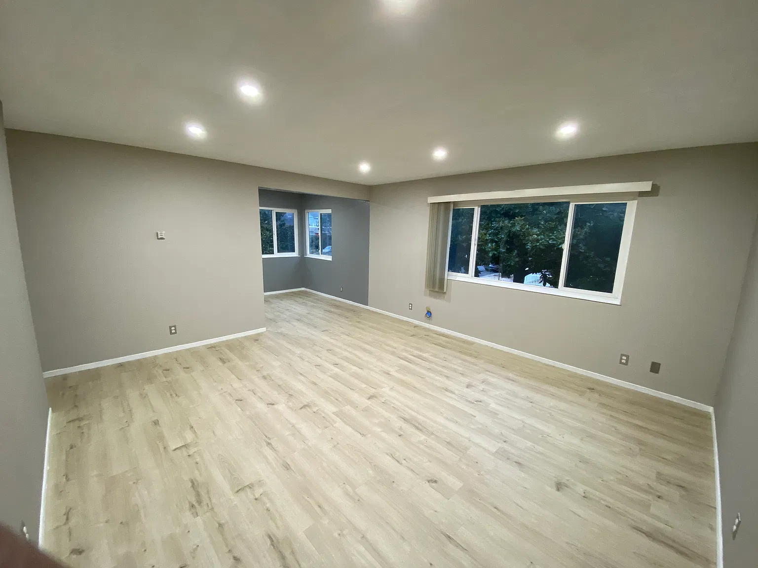 1343 Liberty St — Photo 2