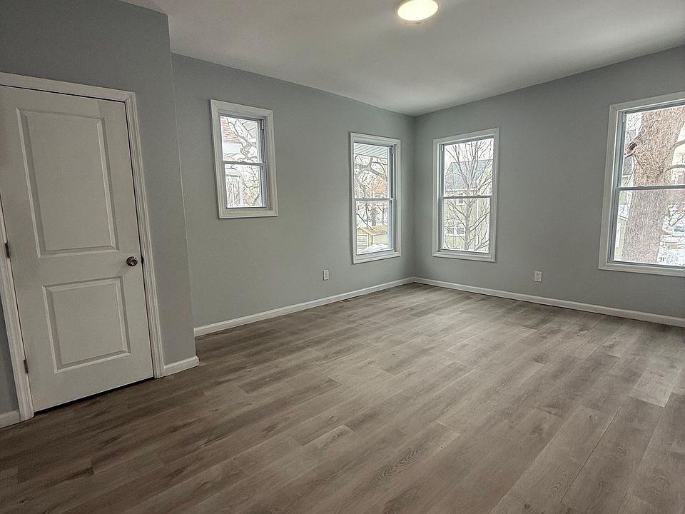 1st image of 171 S Burnett St APT 2