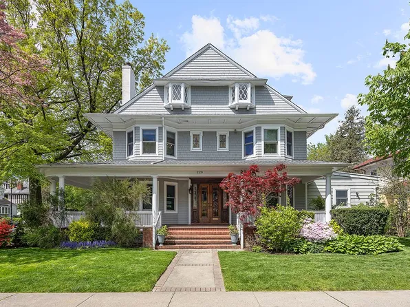 220 Rugby Rd, Brooklyn, NY 11226