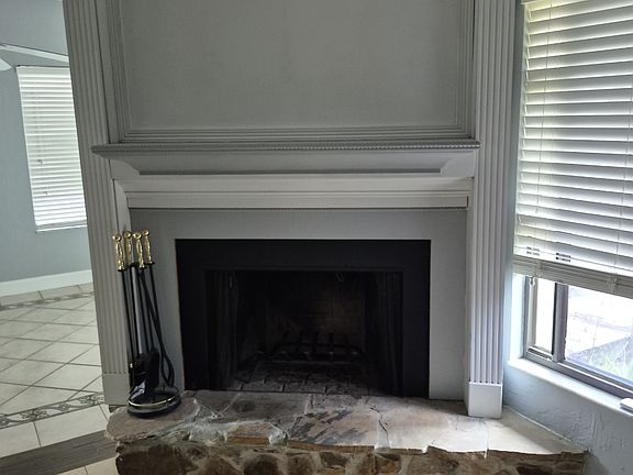 2nd image of 236 Devon St