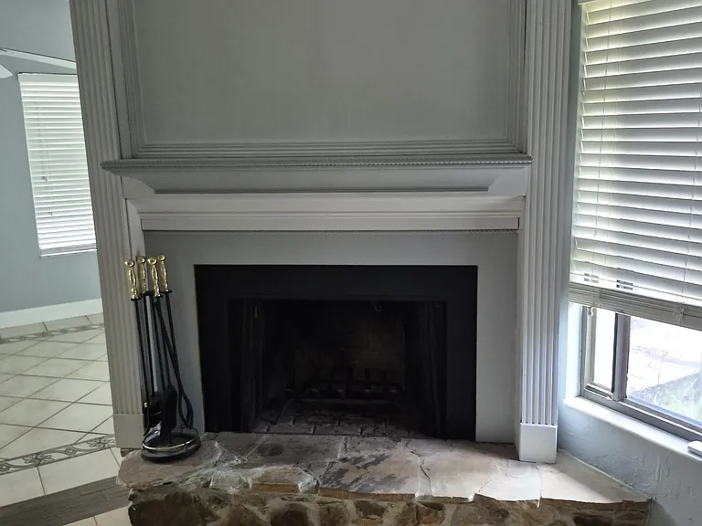 236 Devon St — Photo 2