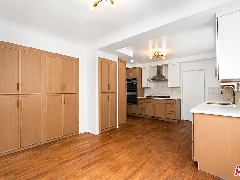 340 S Maple Dr — Photo 7