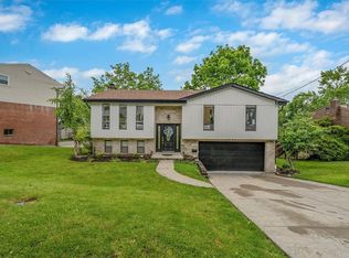1382 Great Oak Dr, Pittsburgh, PA