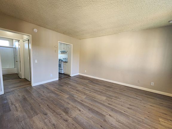 3rd image of 8542 Columbus Ave