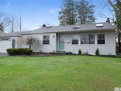 9 Berry Ct, Huntington Station, NY, 11746