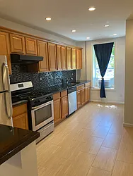 Rented by Melissa Conanan, LREB