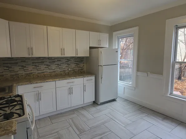 641 Ferry St, New Haven, CT