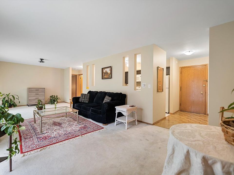 7227 W Higgins Ave UNIT 202, Chicago, IL 60656 Zillow