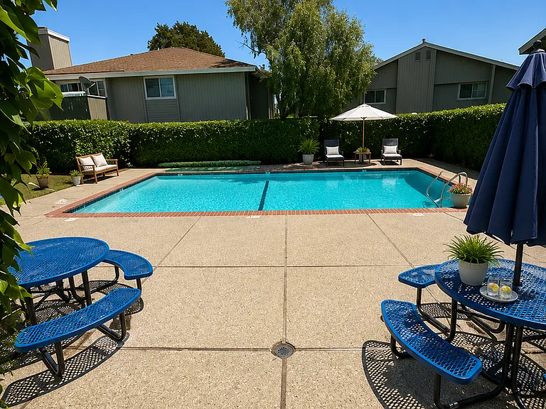 262 Caliente Dr — Photo 13