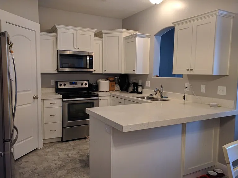 161 W Ridge Rd — Photo 2