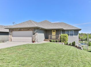 1407 E Fairwind, Ozark, MO 65721