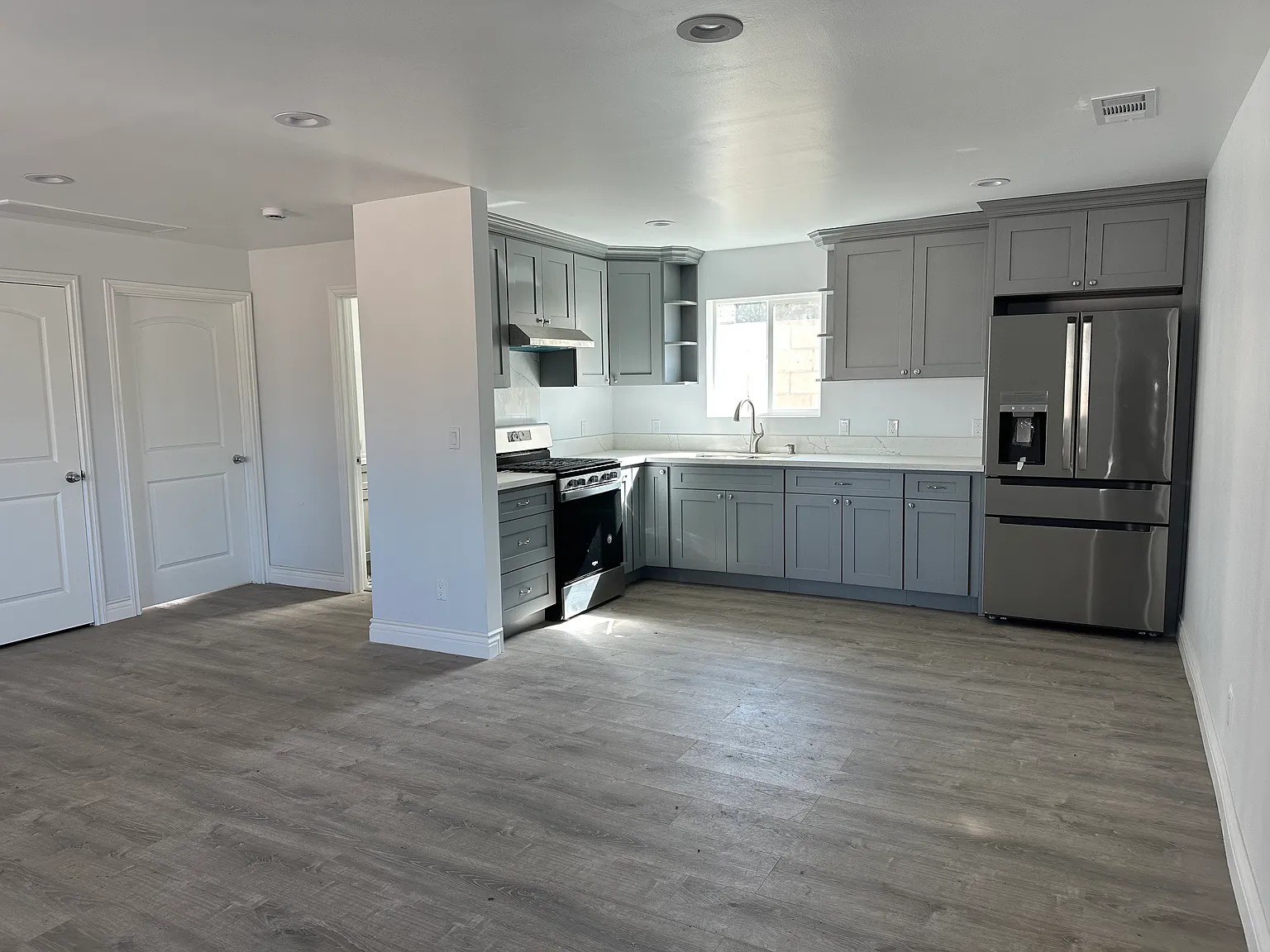 5507 Via San Delarro St — Photo 3