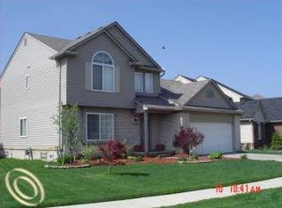 7646 Greene Farm Dr, Ypsilanti, MI