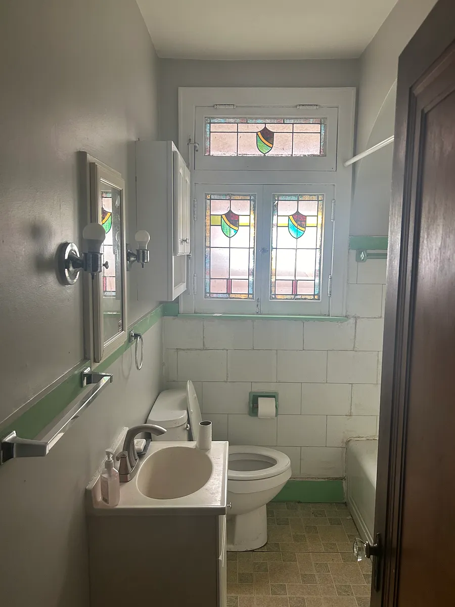 Building Photo - 5737 Floy Ave