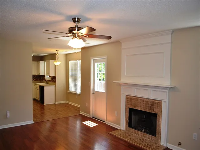 174 Bonnie Woods Dr — Photo 4