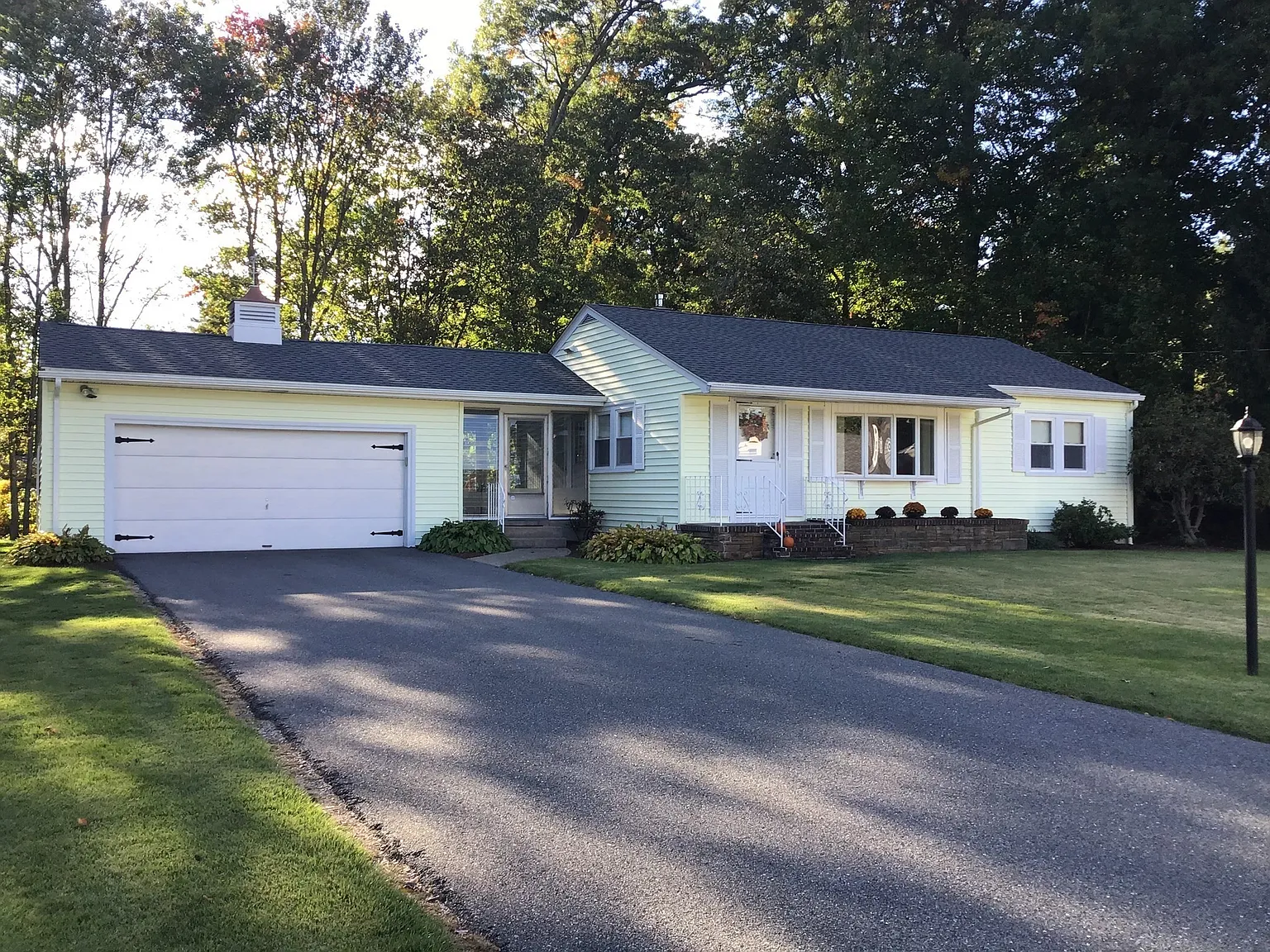 2 bed, 1.0 bath, 900 sqft, $2,650 — Photo 1
